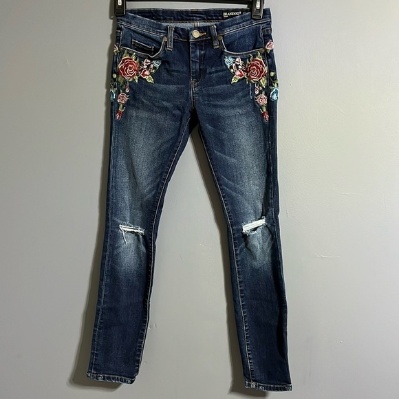 BLANKNYC Floral Embroidered Skinny Jeans size 27 - Picture 3 of 11